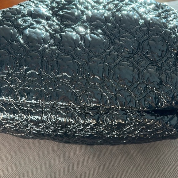 CHANEL TOTE - Picture 3 of 10